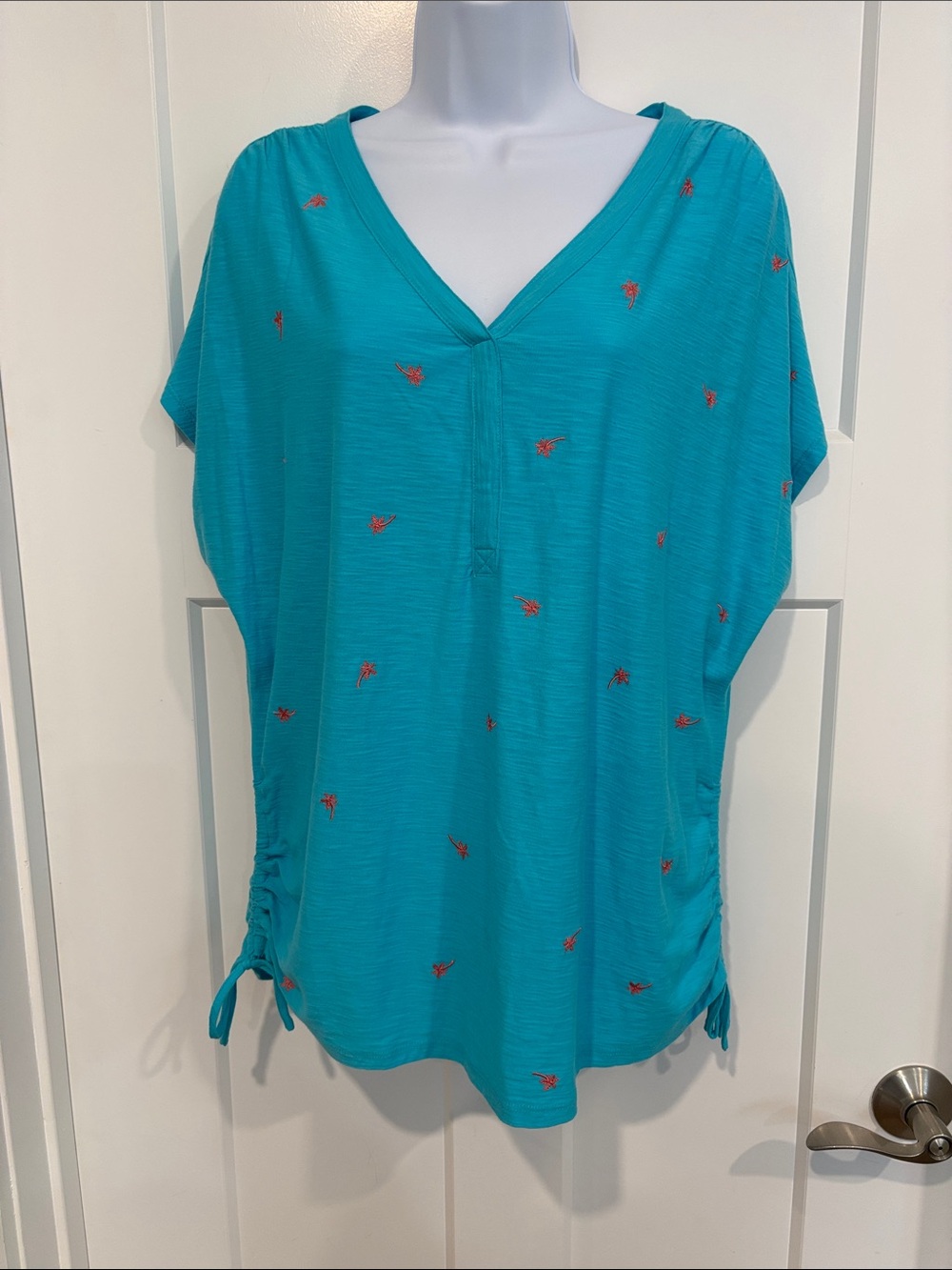 V-Neck Light Blue with Pink Palm Trees Embroidered Top by Rafaella weekend